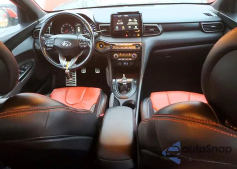 2019 Hyundai Veloster Turbo z USA, uszkodzony, nr VIN KMHTH6AB7KU016308